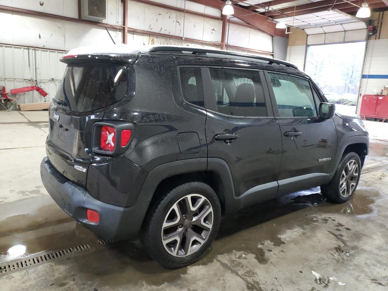 2015 Jeep Renegade - Image 3