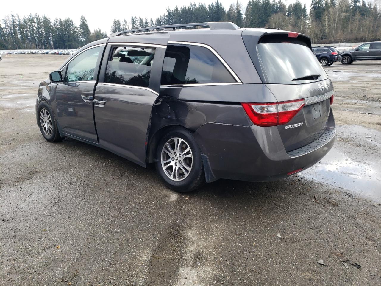 2012 Honda Odyssey - Image 2