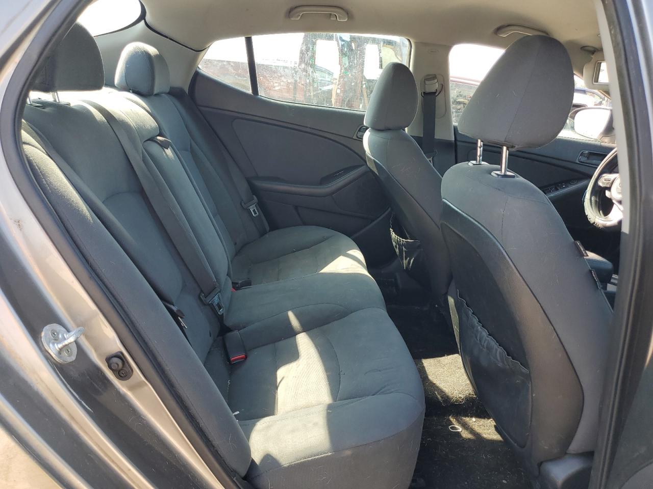 2015 Kia Optima - Image 10
