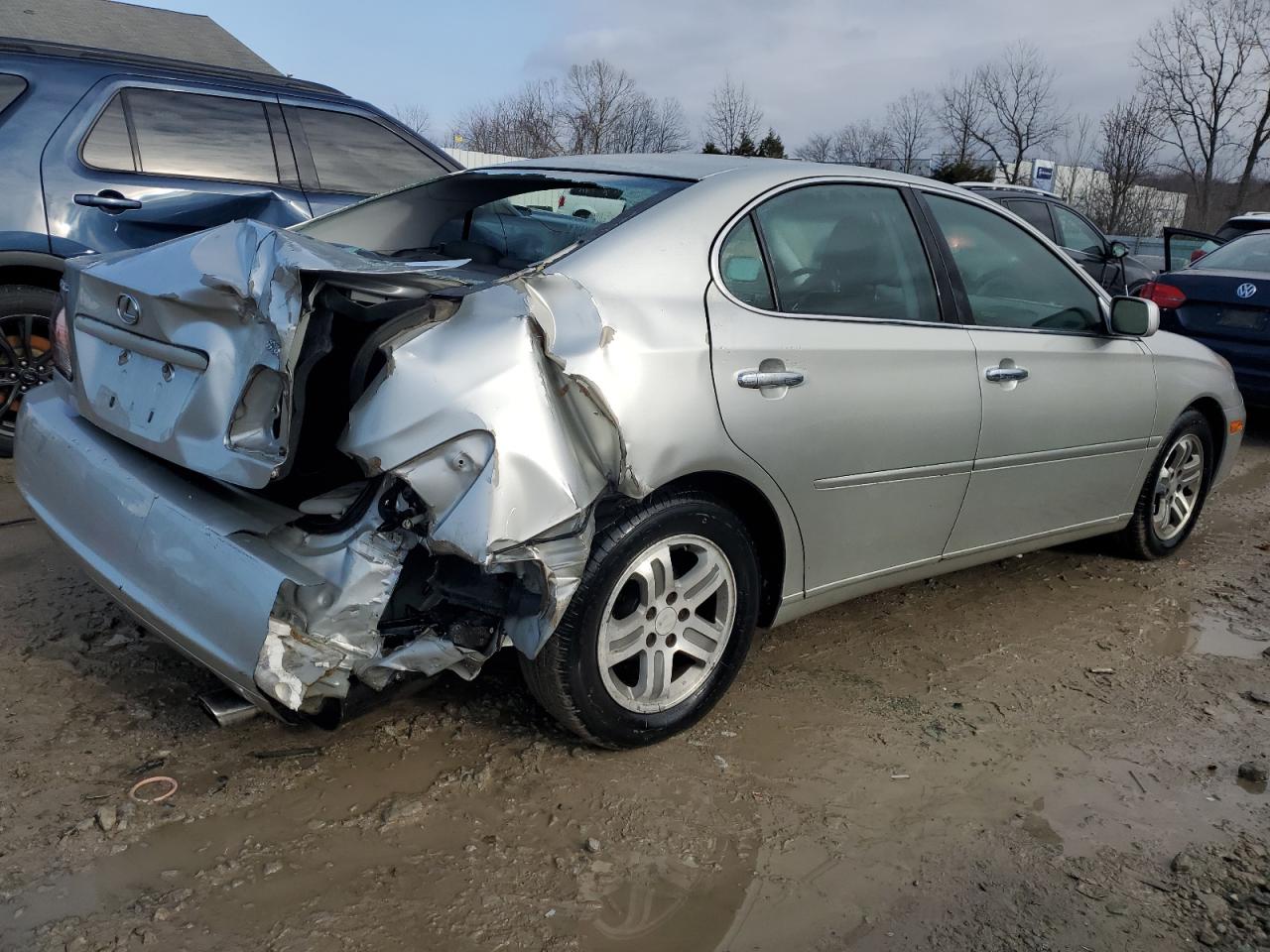 2004 Lexus ES - Image 3