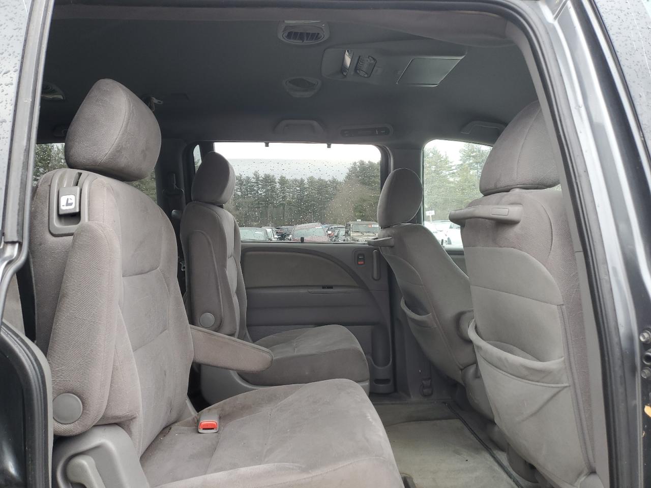2010 Honda Odyssey - Image 11