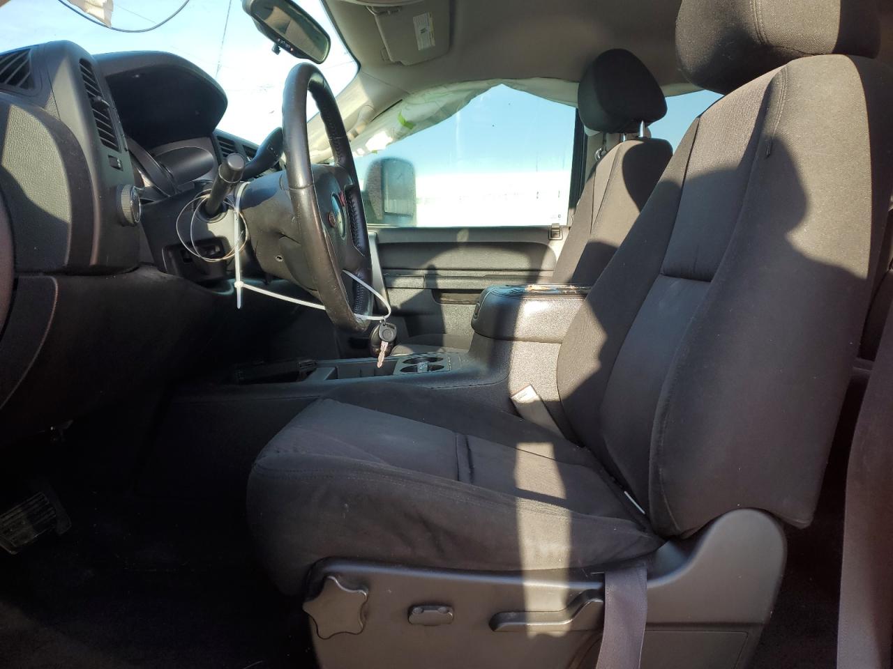 2011 Chevrolet Silverado - Image 7