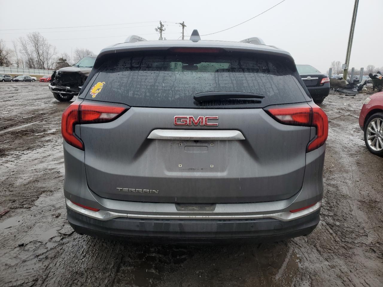 2018 GMC Terrain - Image 6