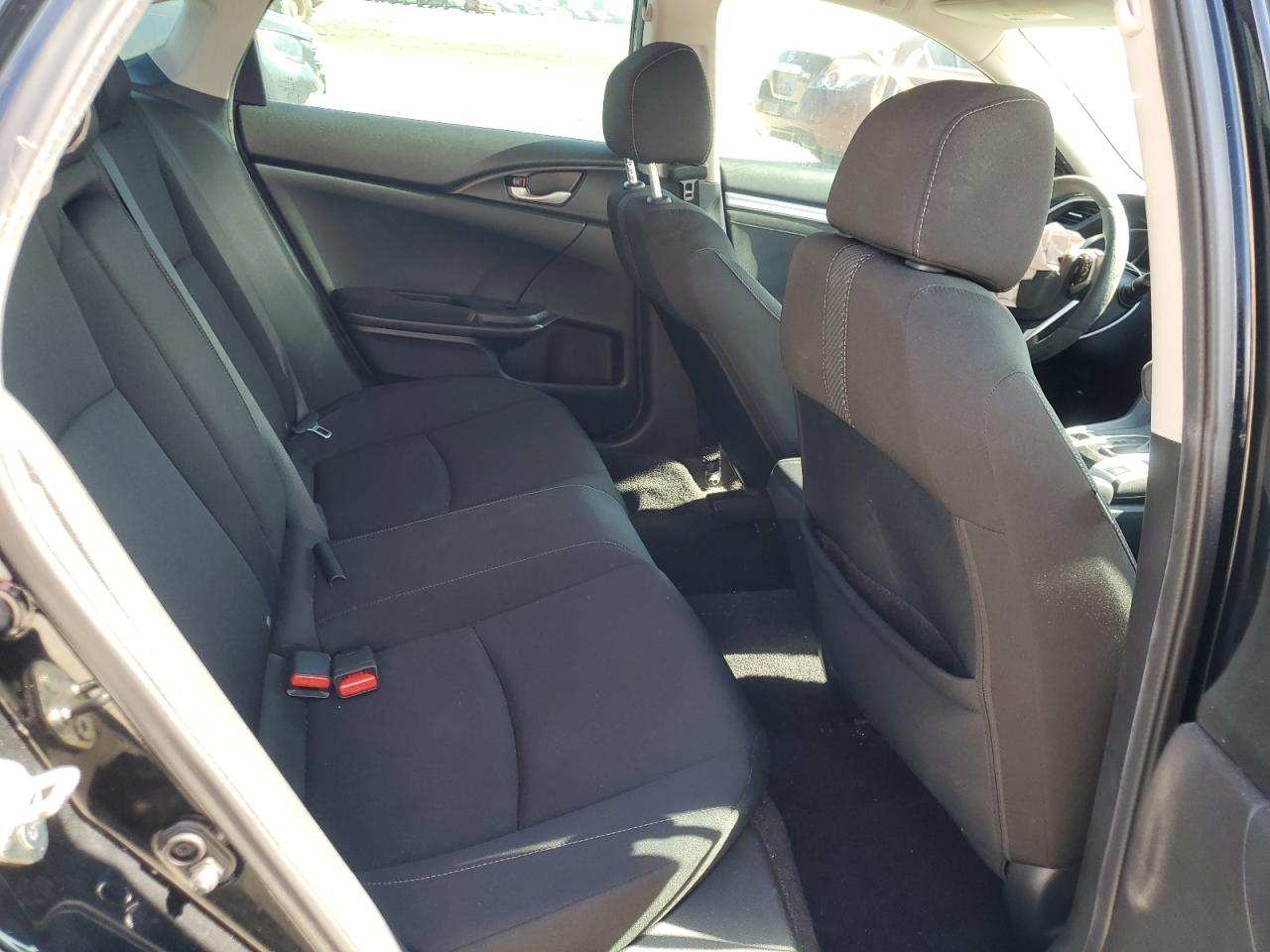 2018 Honda Civic - Image 10
