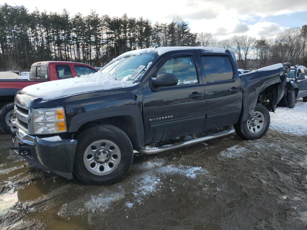 2011 Chevrolet Silverado - Image 1