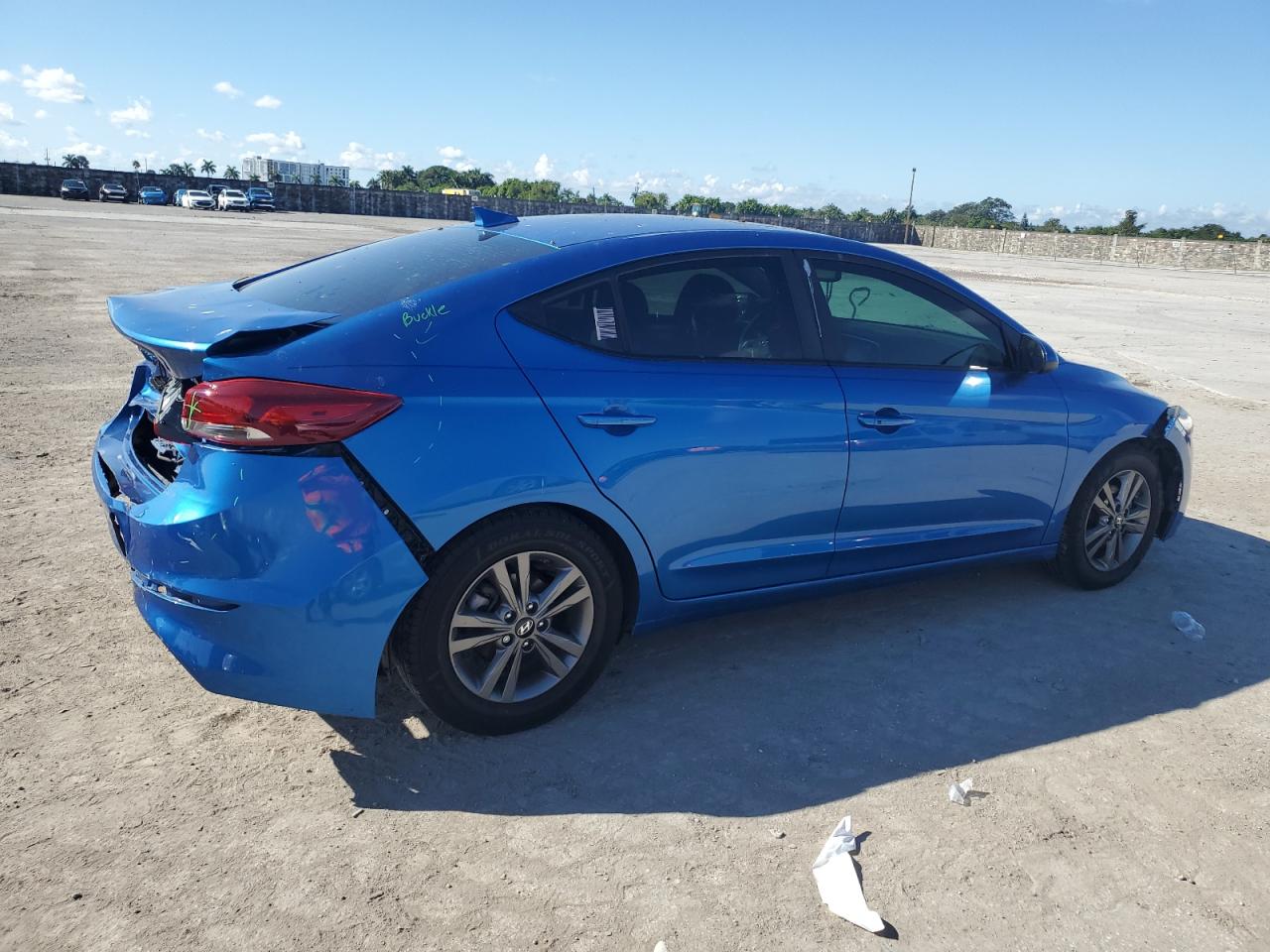 2018 Hyundai Elantra - Image 3