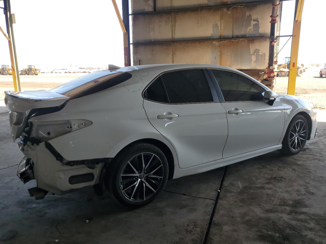 2021 Toyota Camry - Image 3