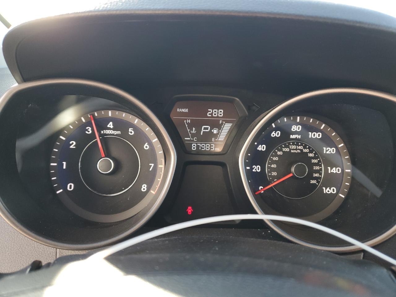 2015 Hyundai Elantra - Image 9