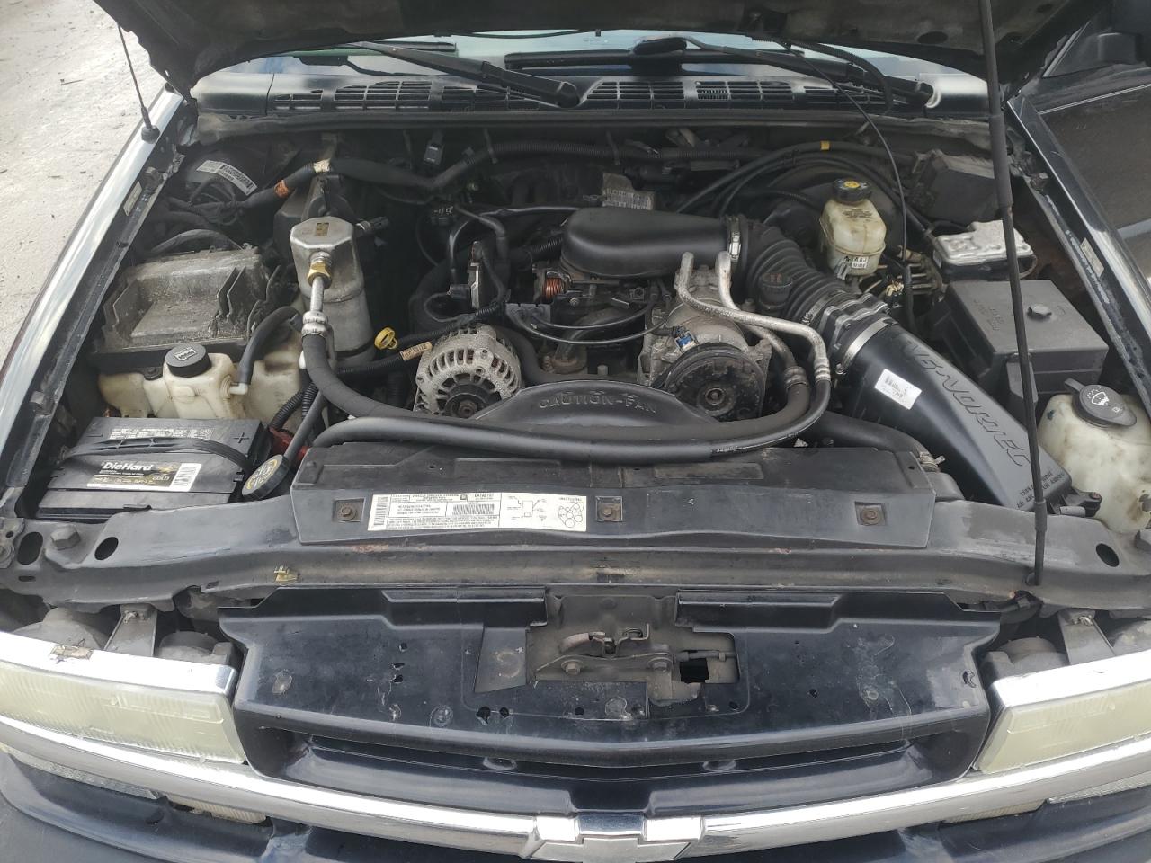 2003 Chevrolet S-10 Pickup - Image 11