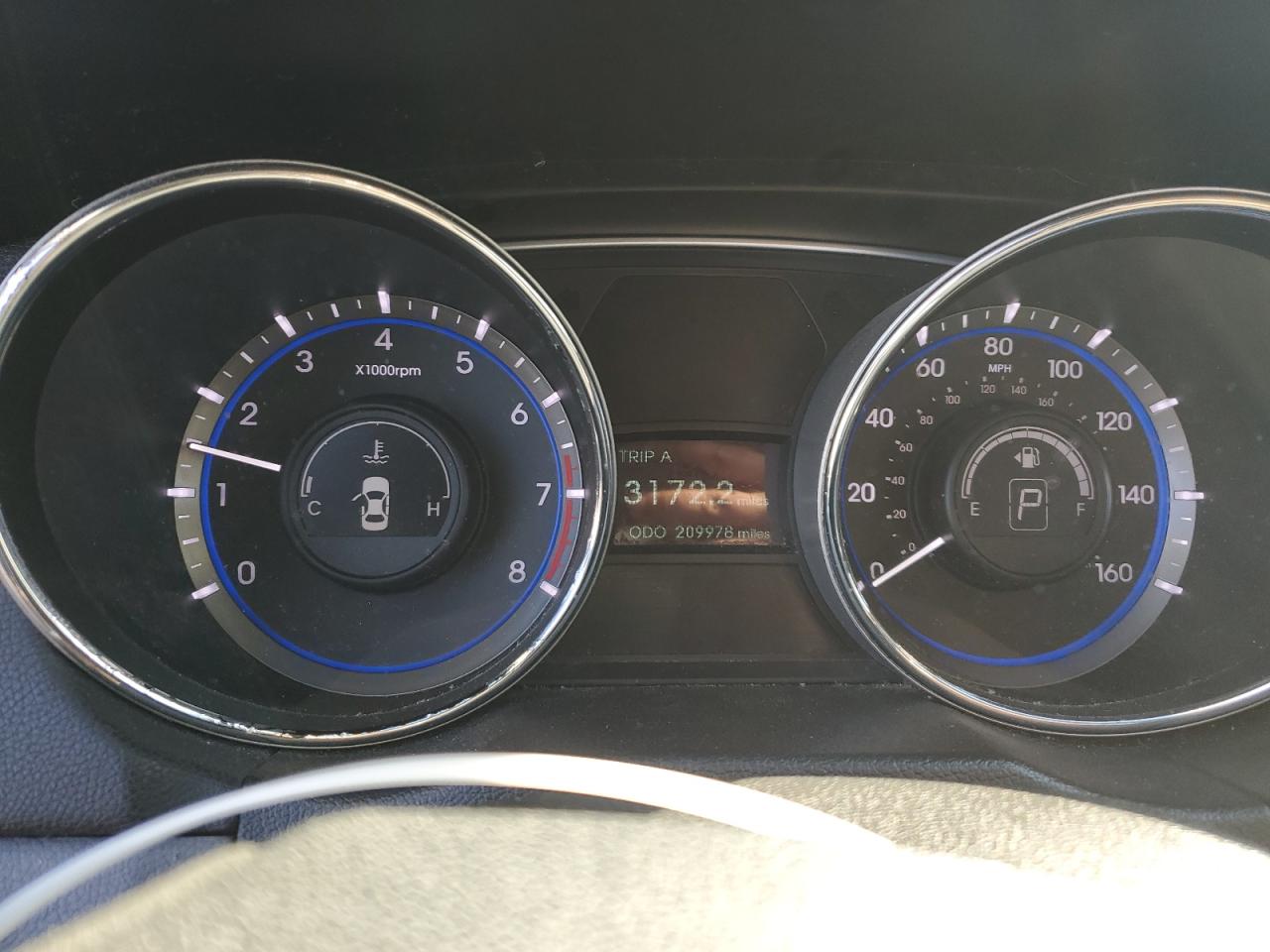 2013 Hyundai Sonata - Image 9