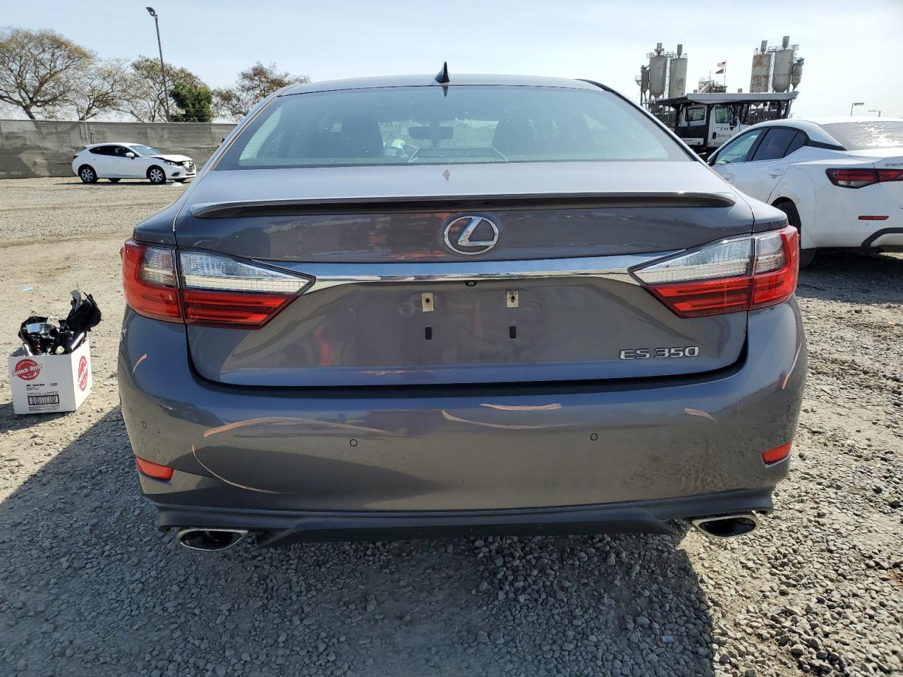 2016 Lexus ES - Image 6