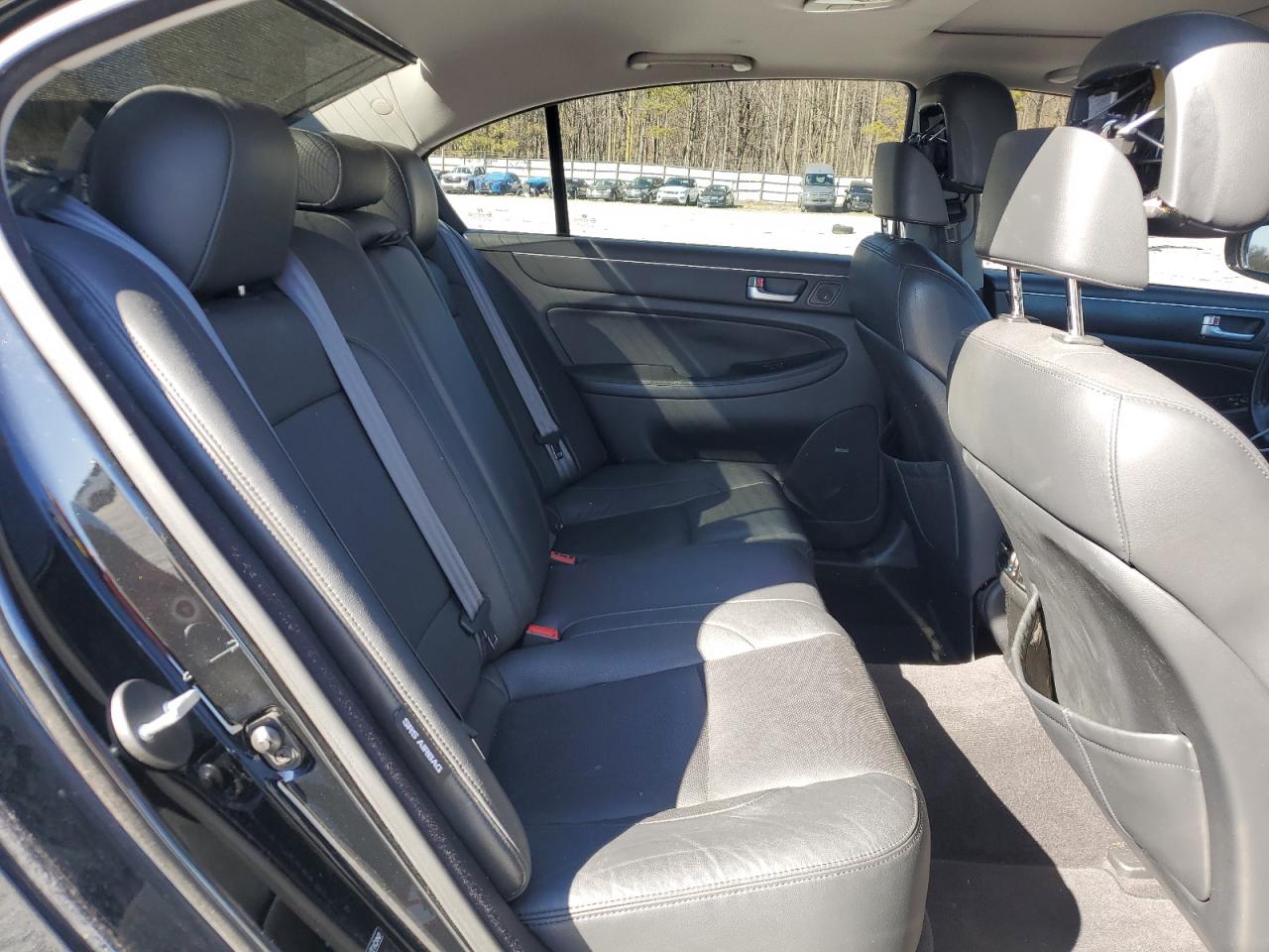 2012 Hyundai Genesis - Image 11