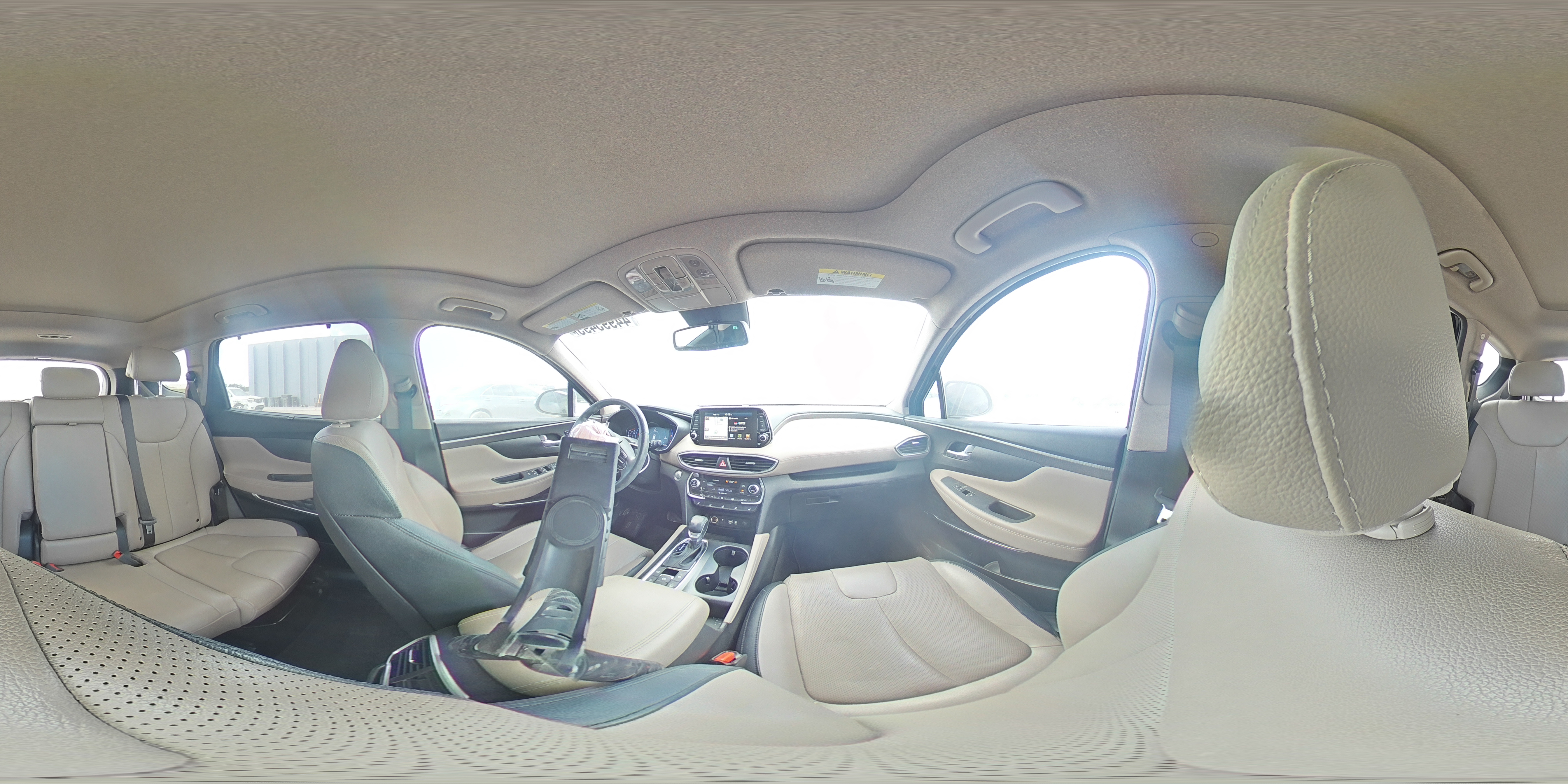 2019 Hyundai Santa Fe - Image 13