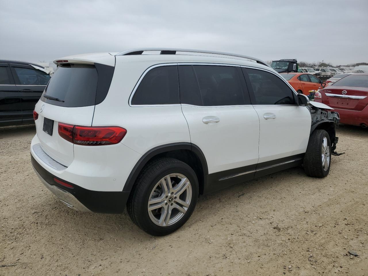 2020 Mercedes-Benz GLB - Image 3