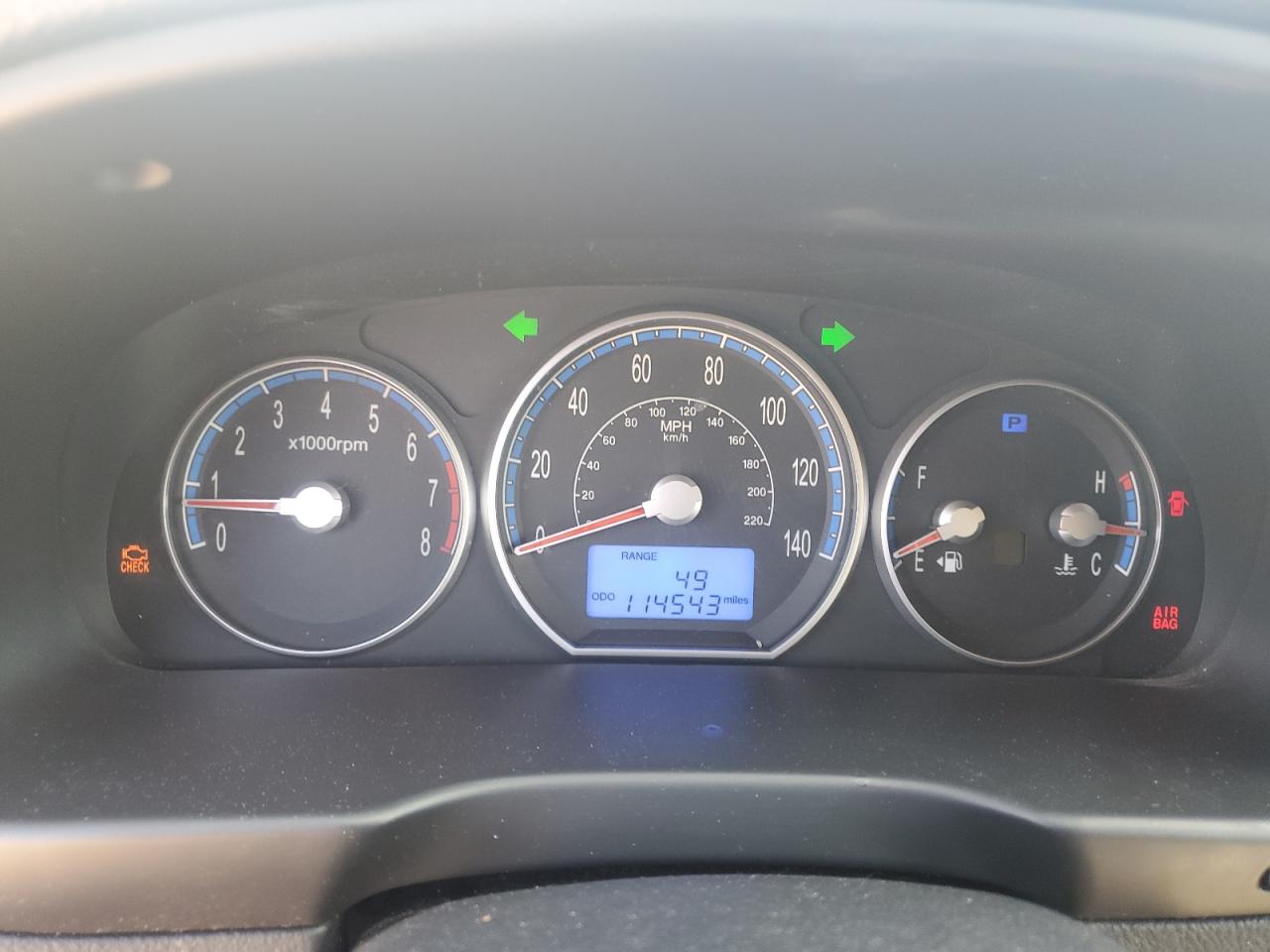 2009 Hyundai Santa Fe - Image 9