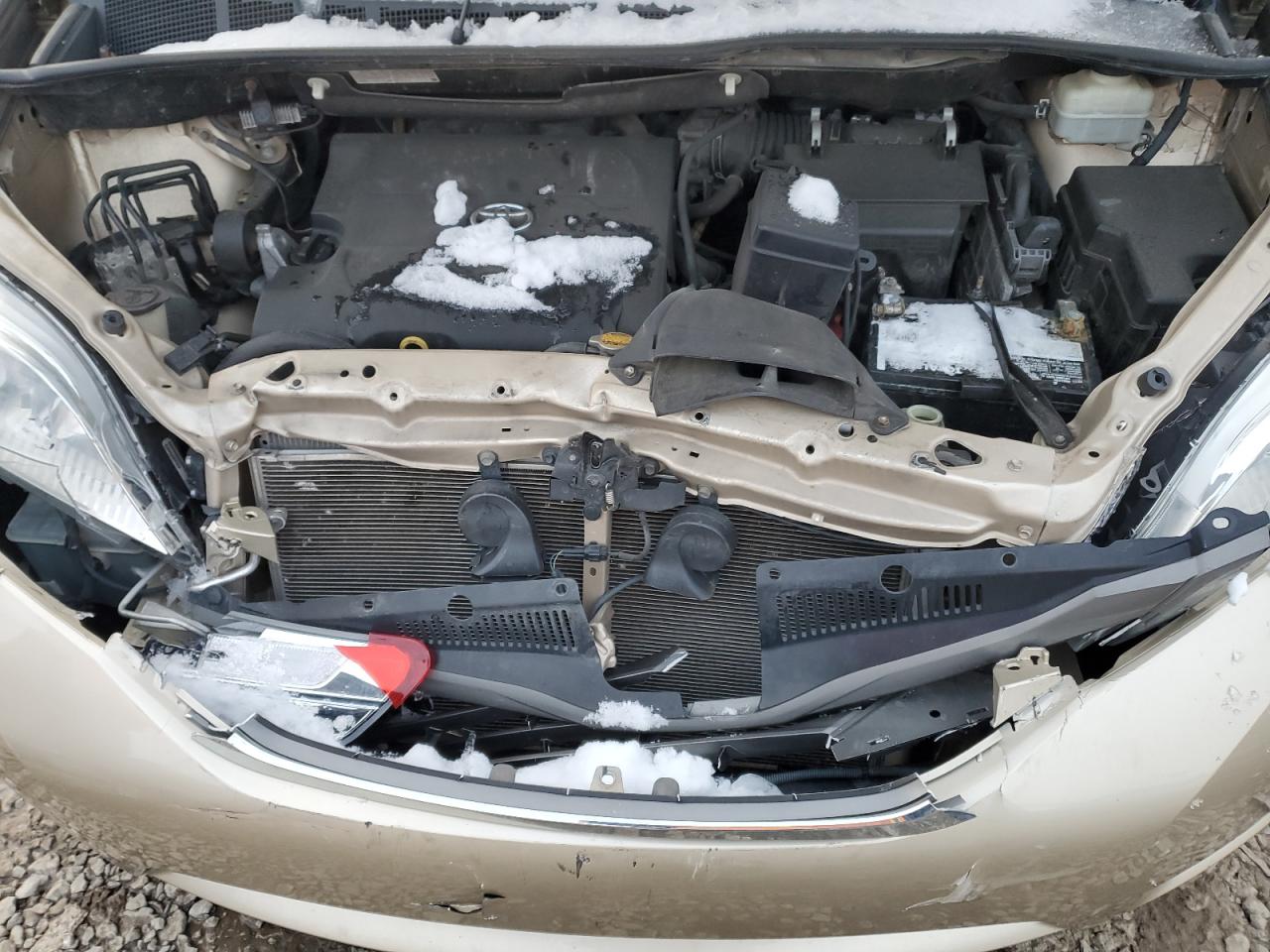 2014 Toyota Sienna - Image 12