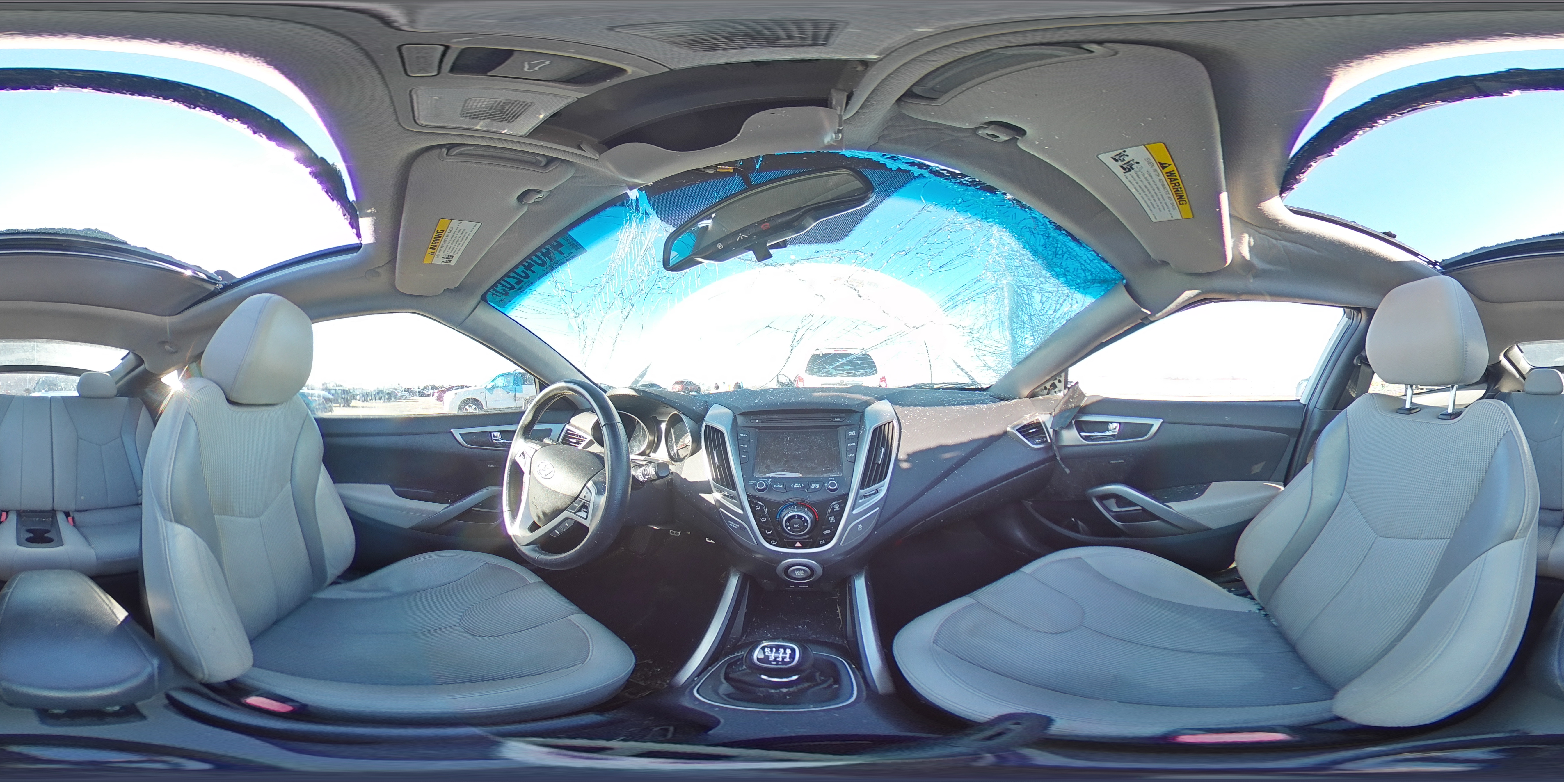 2012 Hyundai Veloster - Image 12