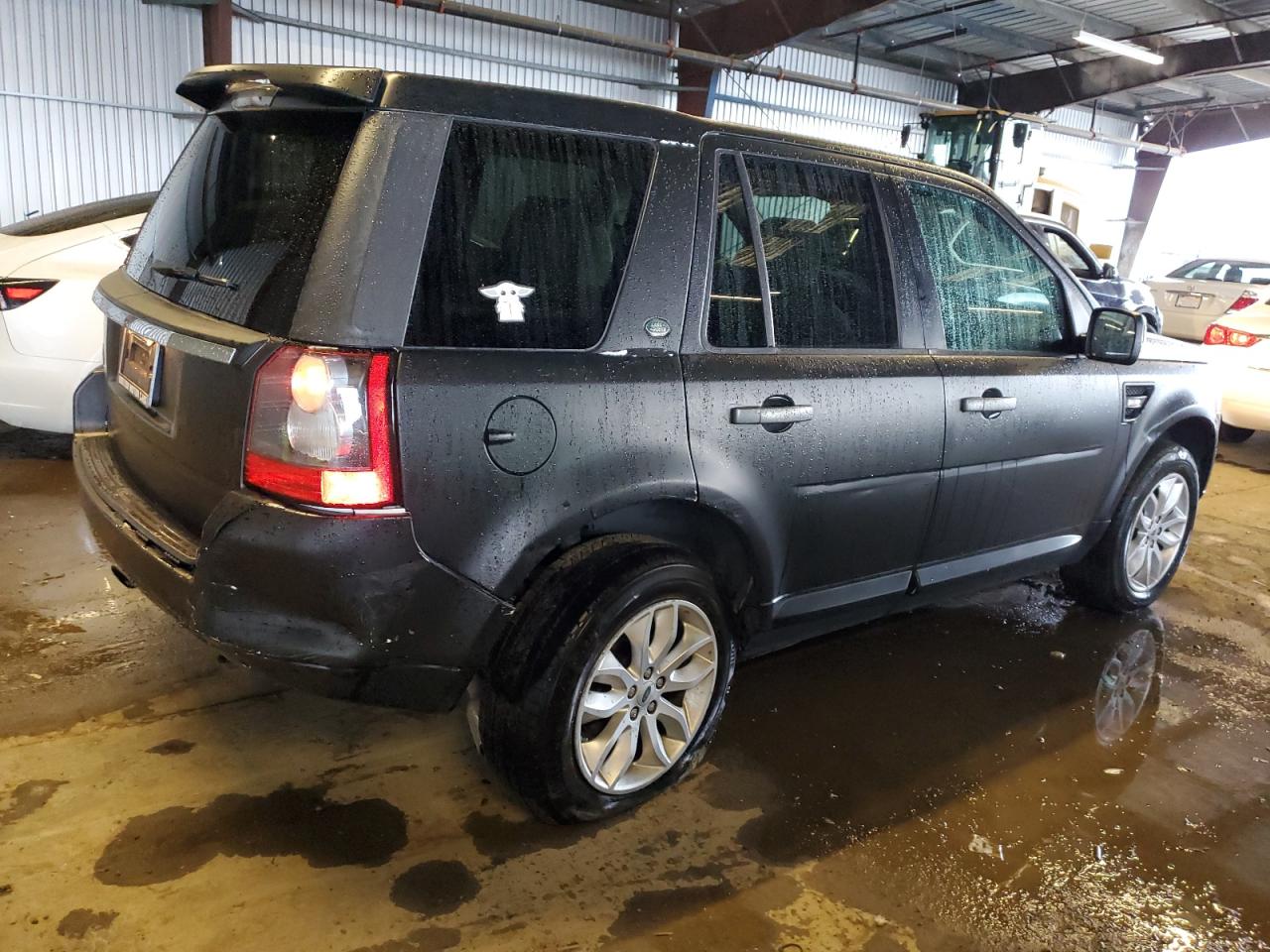 2011 Land Rover LR2 - Image 3