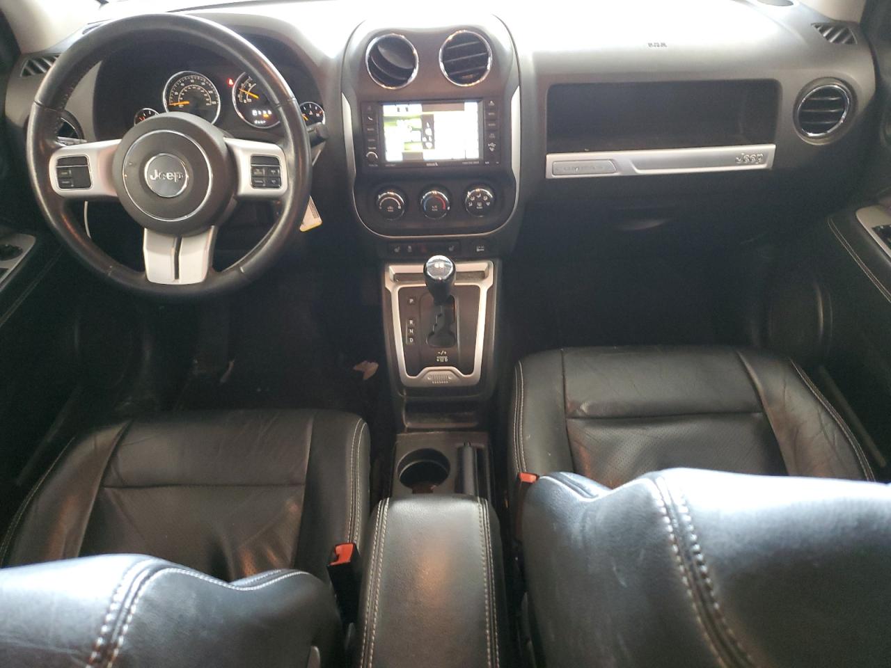 2015 Jeep Compass - Image 8