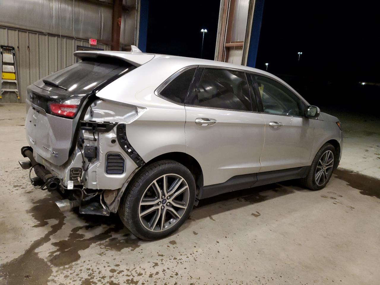 2019 Ford Edge - Image 3