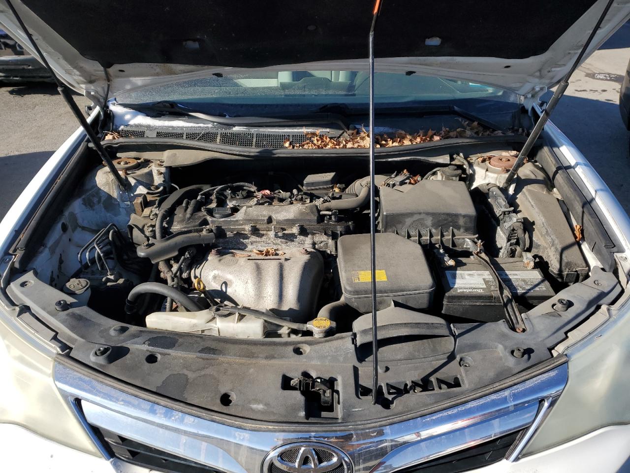 2012 Toyota Camry - Image 11