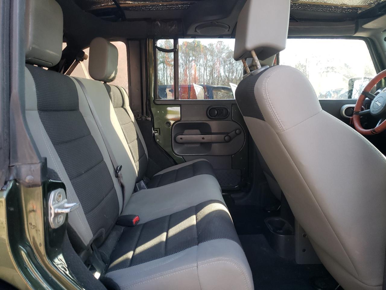 2007 Jeep Wrangler - Image 10