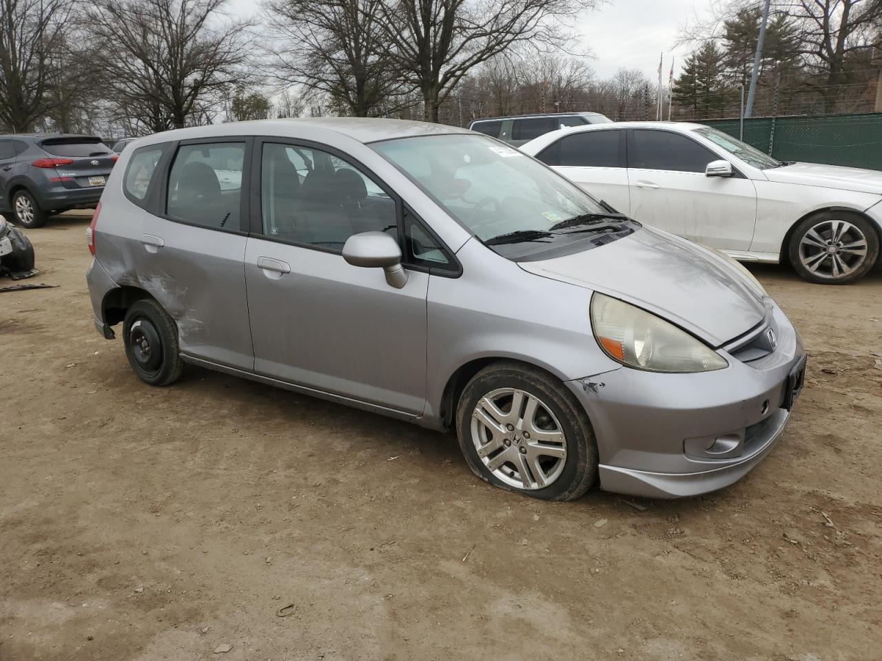 2007 Honda Fit - Image 4
