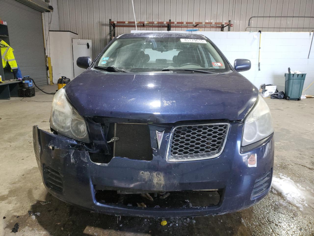 2009 Pontiac Vibe - Image 5