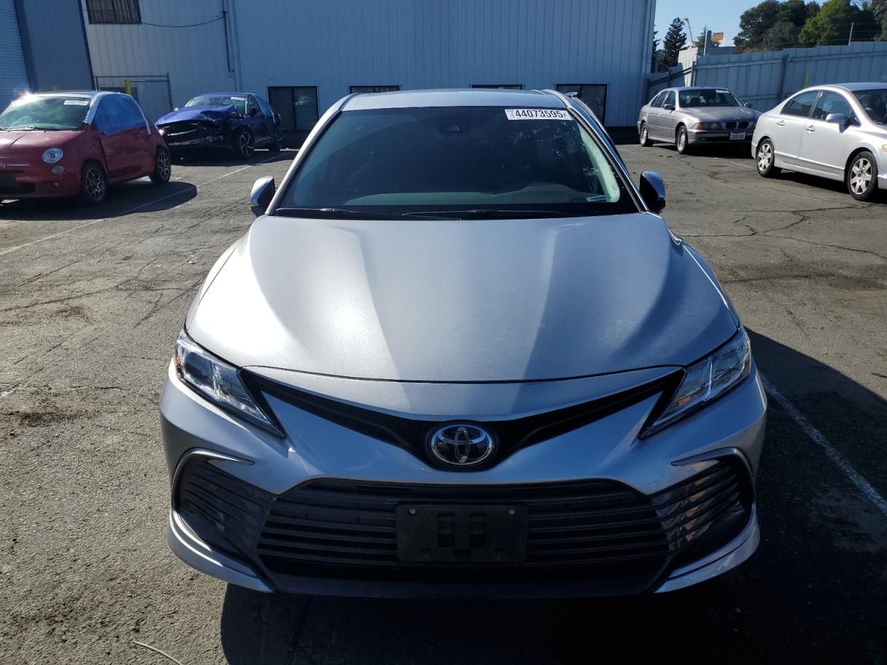 2024 Toyota Camry - Image 5