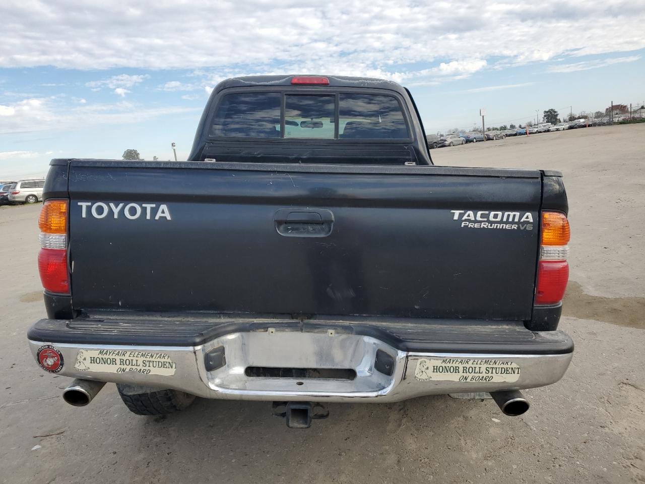 2004 Toyota Tacoma - Image 6