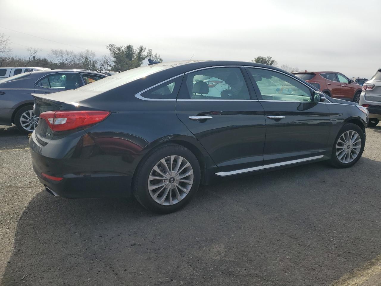 2015 Hyundai Sonata - Image 3