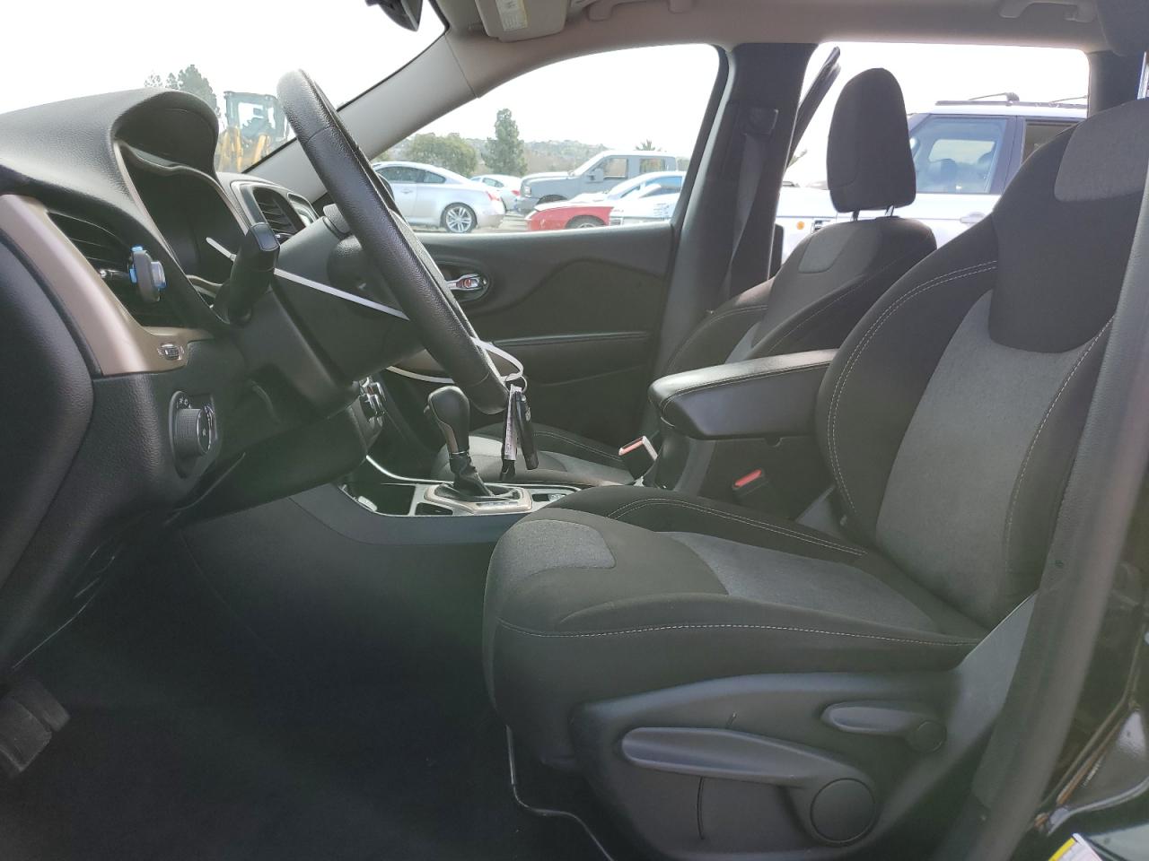 2018 Jeep Grand Cherokee - Image 7