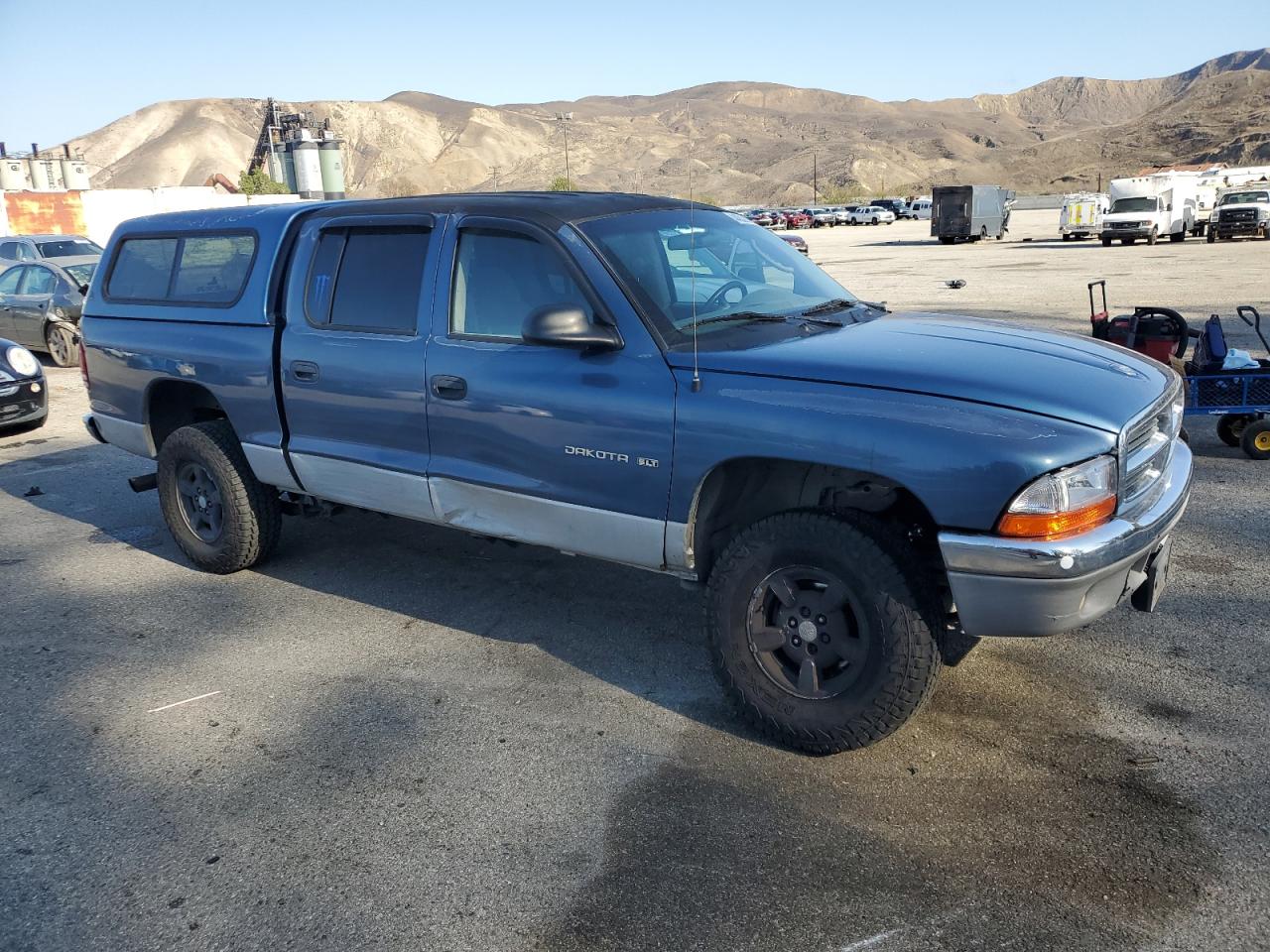 2001 Dodge Dakota - Image 4