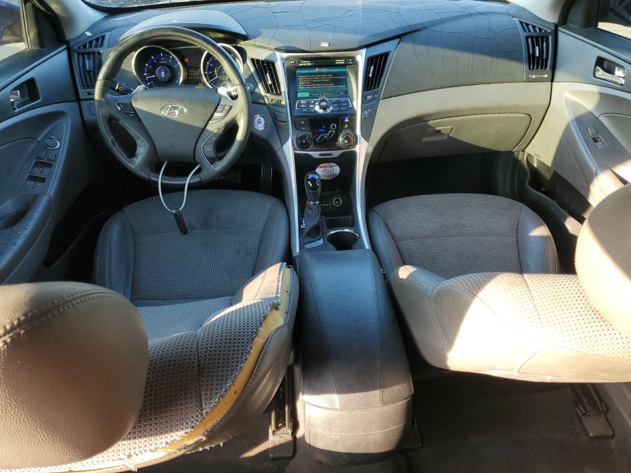 2011 Hyundai Sonata - Image 8