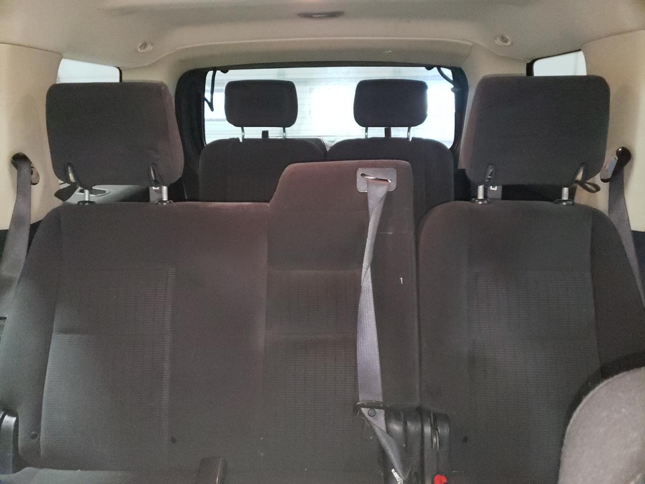 2010 Ford Explorer - Image 10