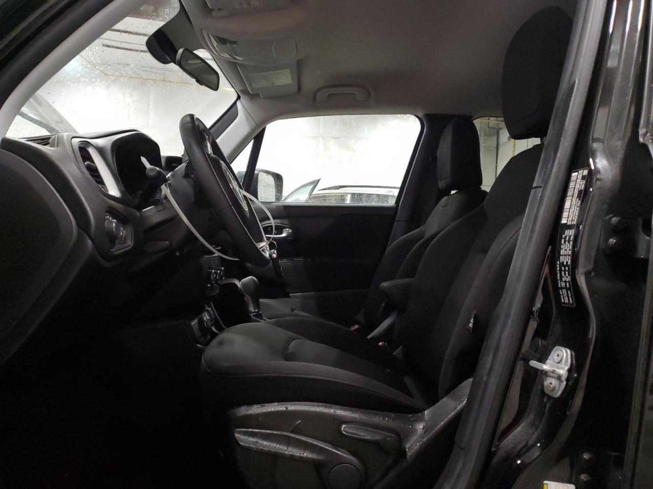 2019 Jeep Renegade - Image 7