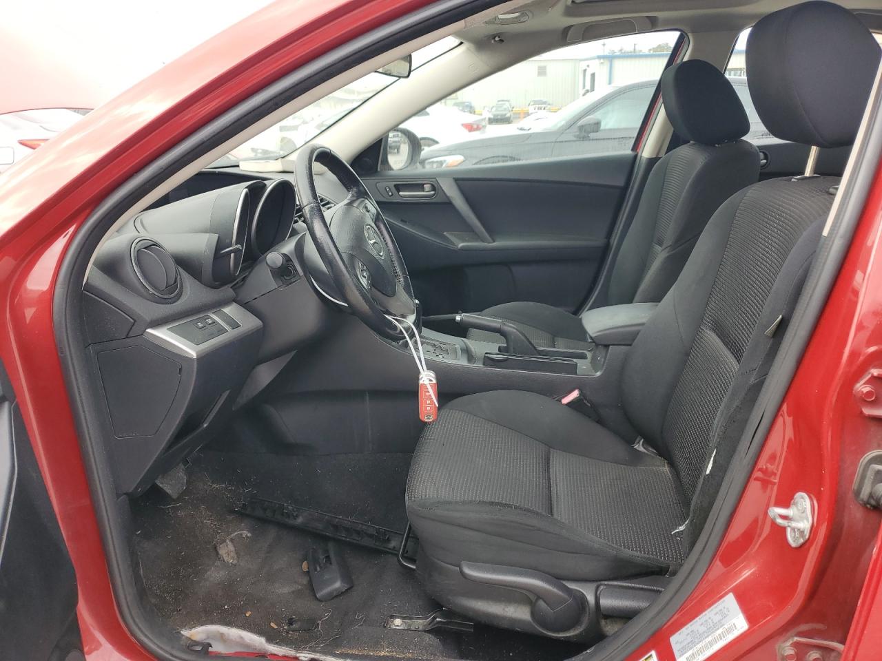 2013 Mazda 3 - Image 7