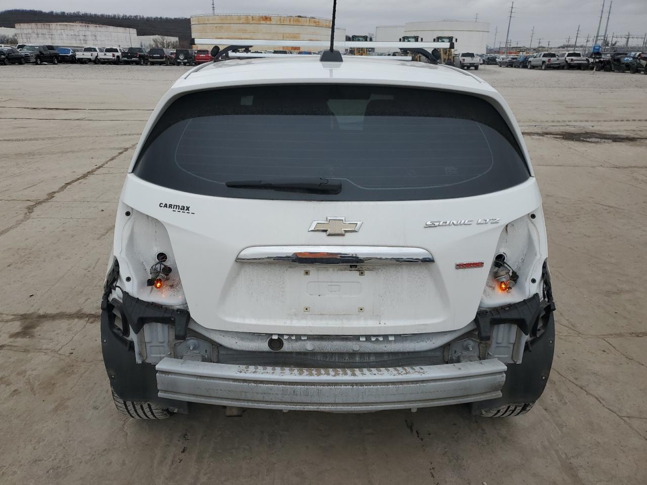 2015 Chevrolet Sonic - Image 6