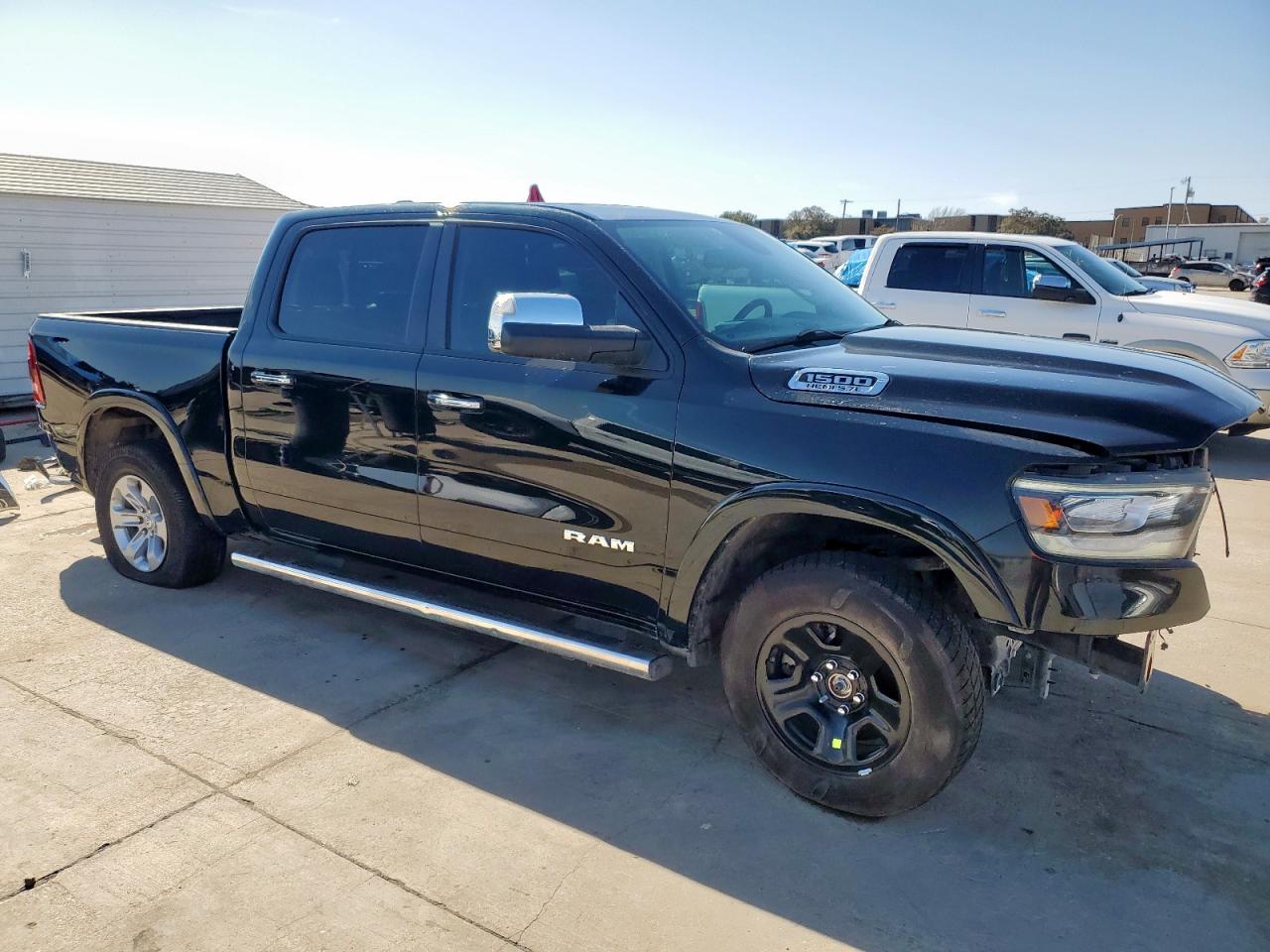 2019 RAM 1500 - Image 4