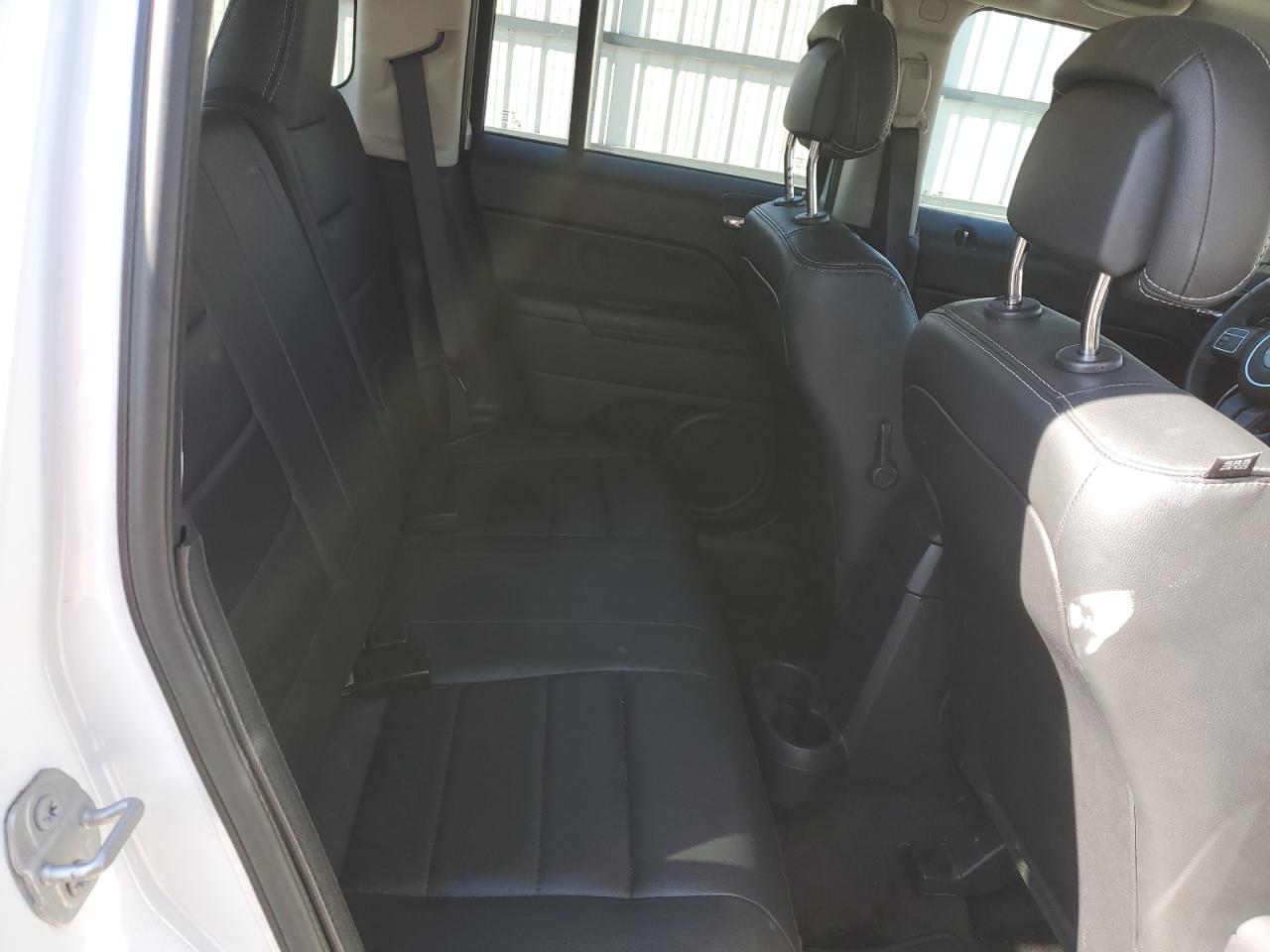 2017 Jeep Liberty (Patriot) - Image 11