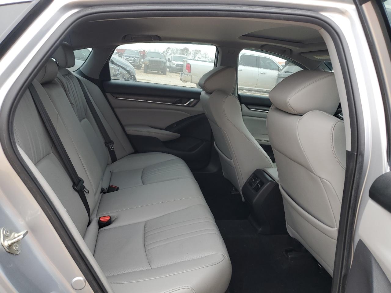 2019 Honda Accord - Image 10