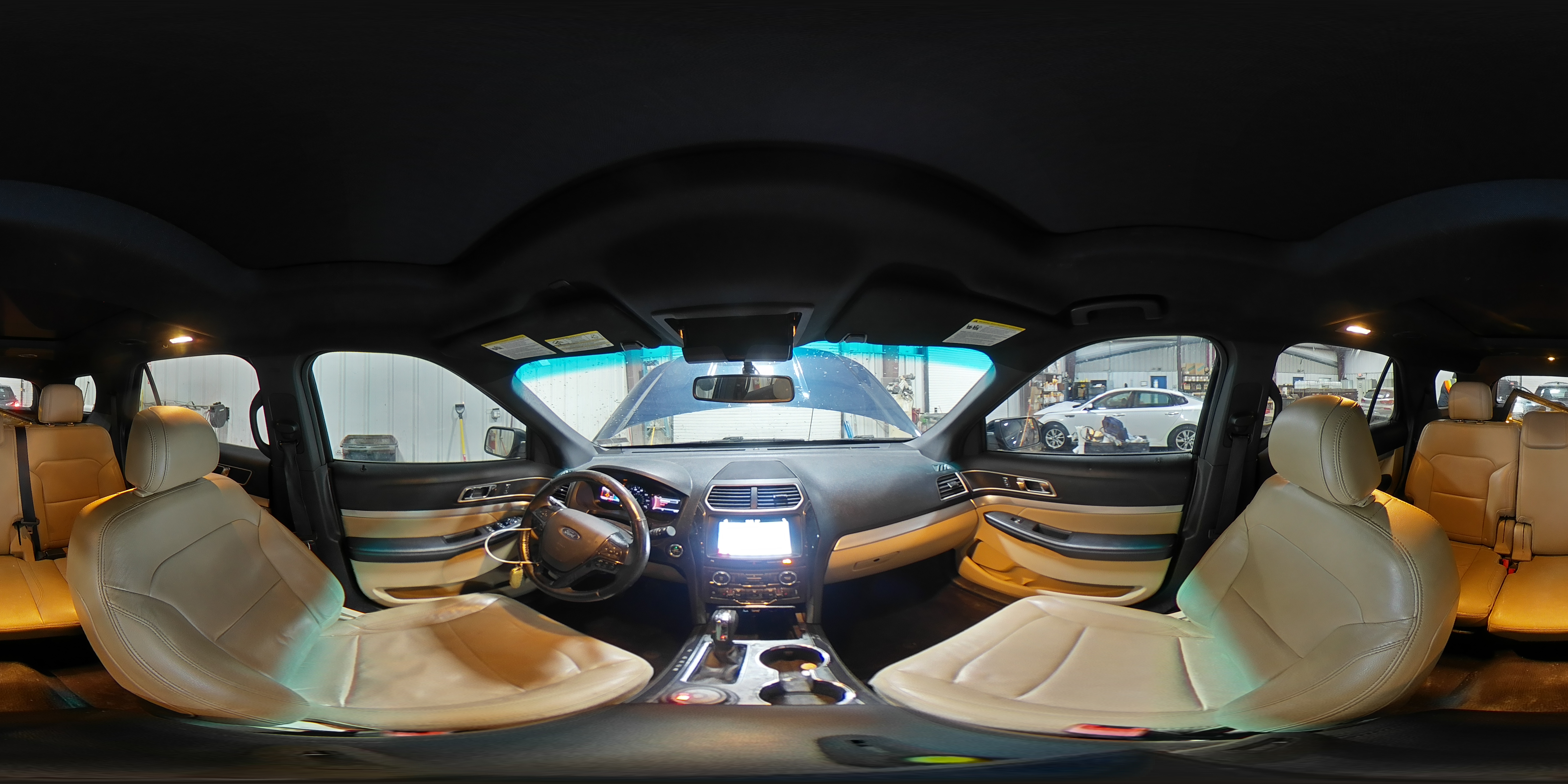 2017 Ford Explorer - Image 16