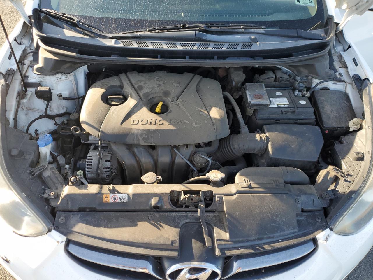 2013 Hyundai Elantra - Image 11