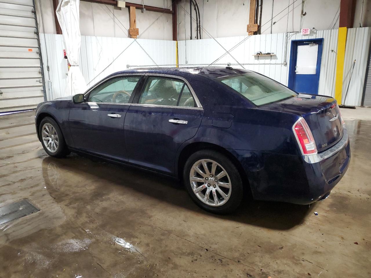 2014 Chrysler 300 - Image 2
