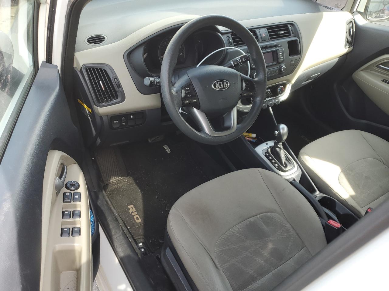 2014 Kia Rio - Image 8
