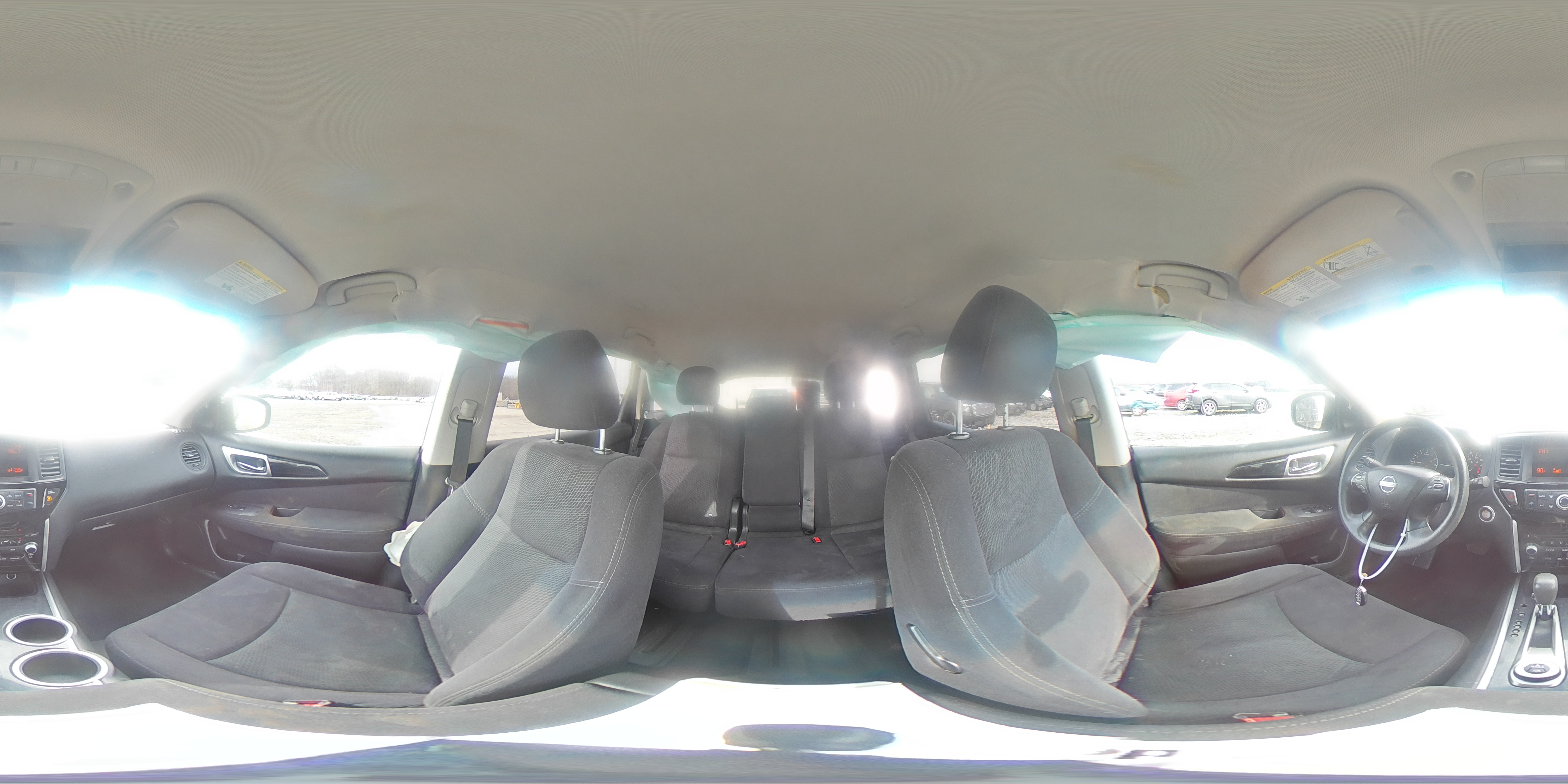 2016 Nissan Pathfinder - Image 16
