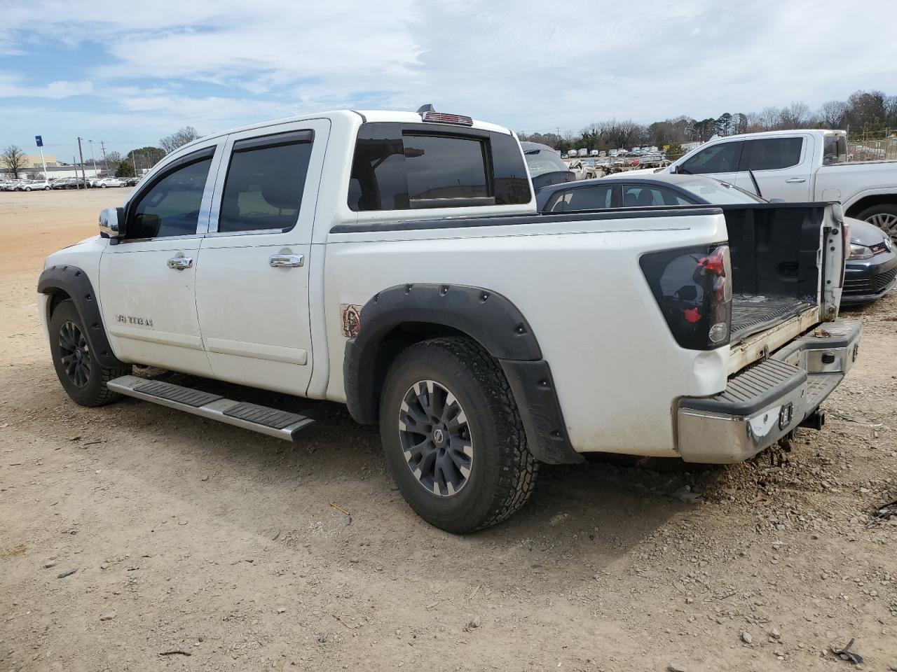 2012 Nissan Titan - Image 2