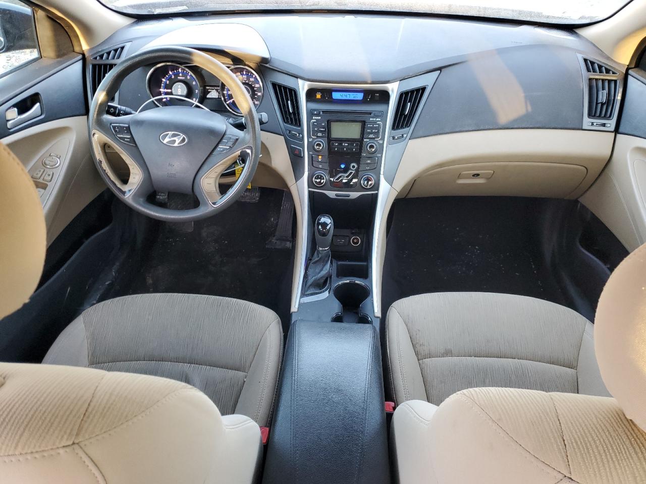 2011 Hyundai Sonata - Image 8