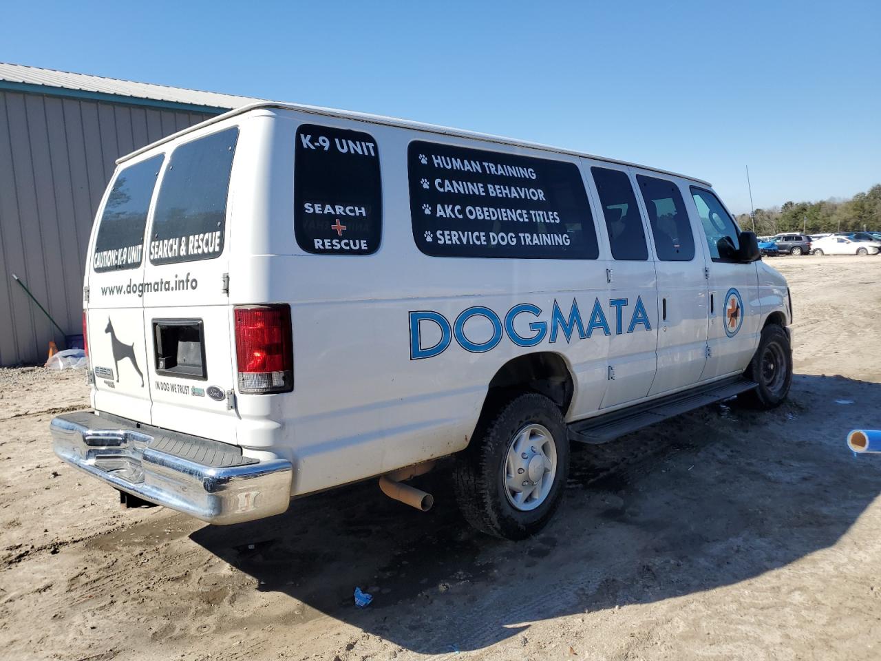 2014 Ford Econoline - Image 3