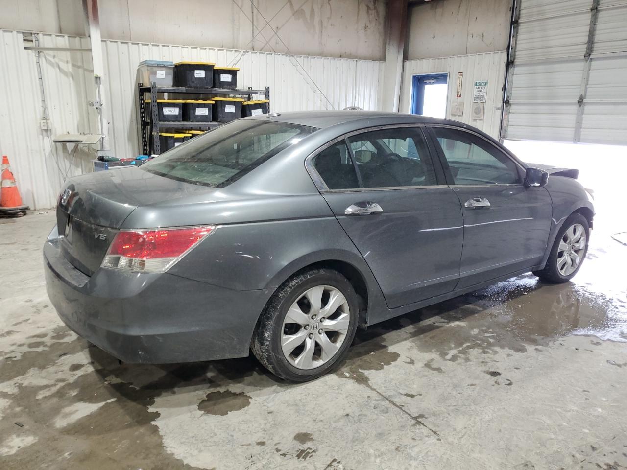2009 Honda Accord - Image 3
